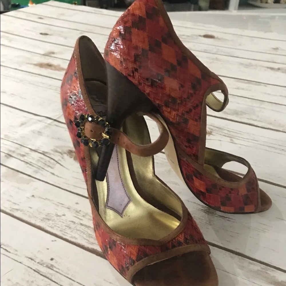 Gorgeous Hale Bob Heels!!